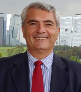DR. LORENZO COTINO HUESO 